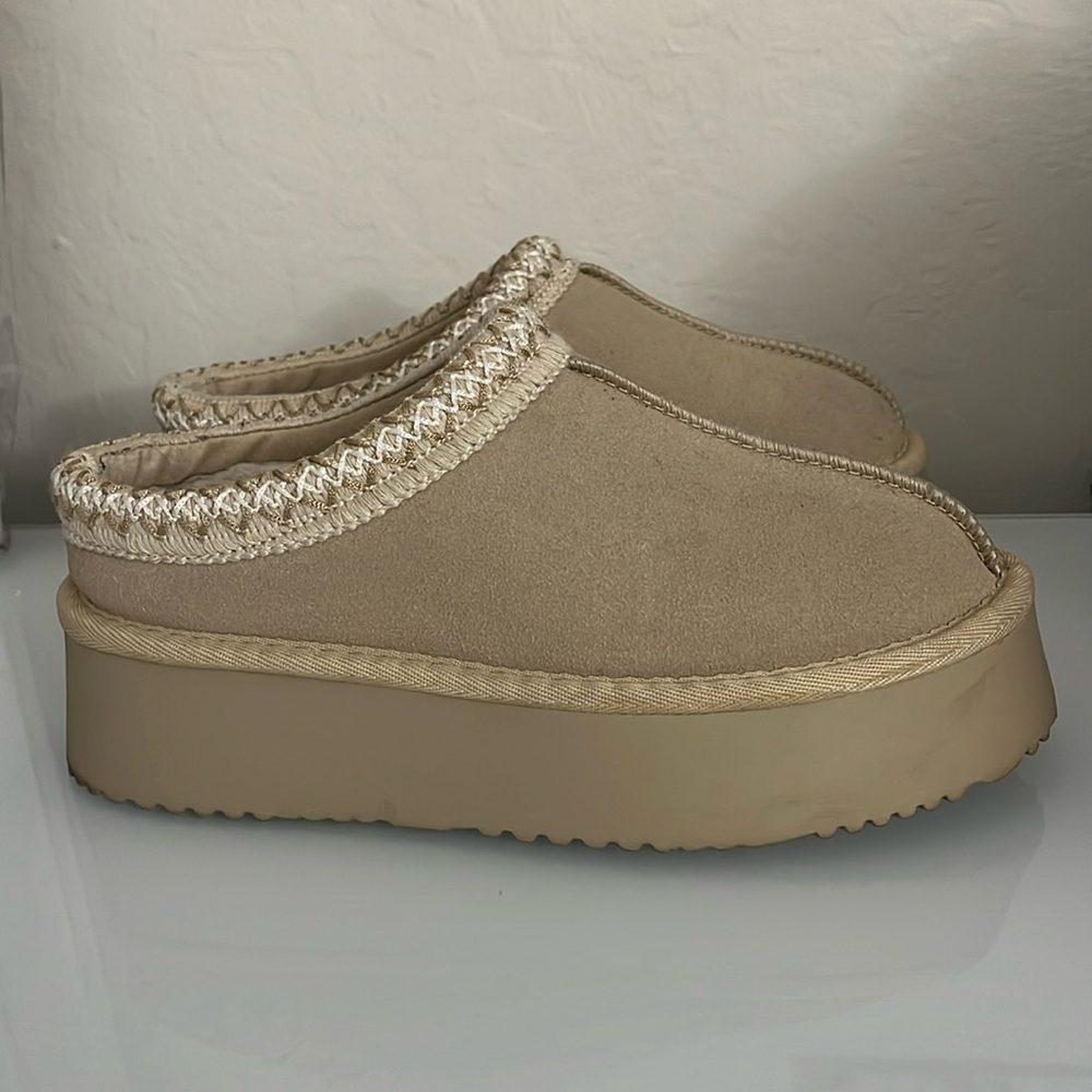 Classic slippers